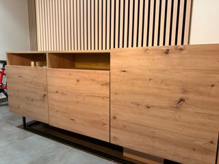 Aparador madera y metal