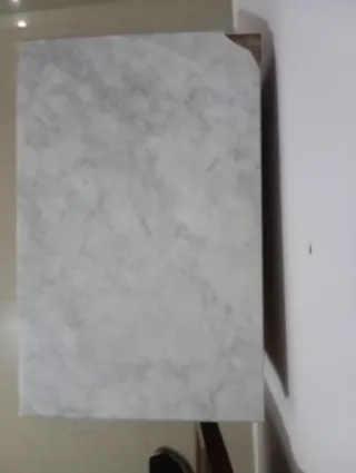 Dormitorio 105: Cabecero, Cómoda y Mesita