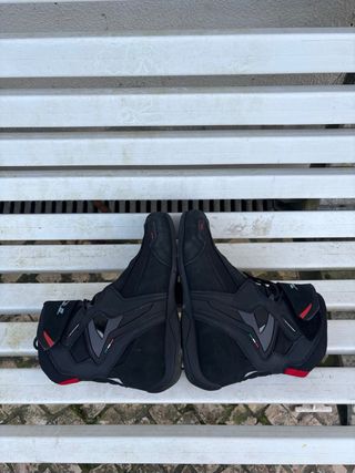 Botas TCX Impermeáveis Preto/Vermelho Tamanho 43