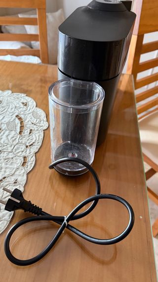 Cafetera Nespresso DeLonghi