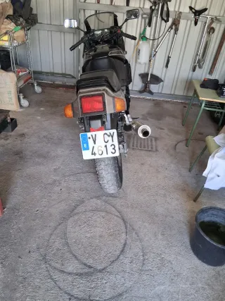 Kawasaki GPX600 R Ninja Negra