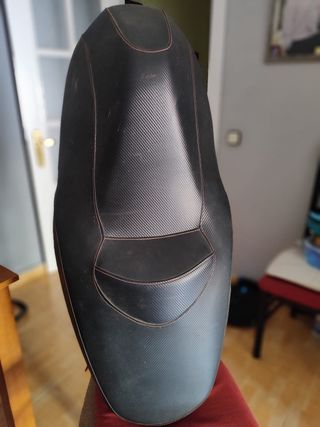 Sillón de moto negro Moto goes 125 gt