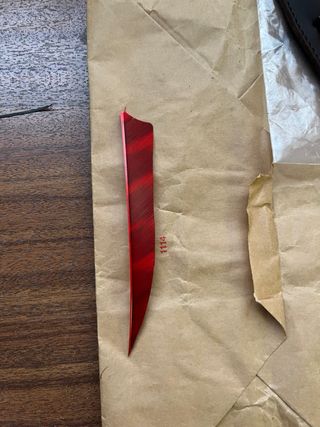 Impennaggio per frecce rosso