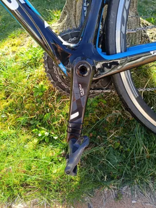 Bicicleta de carretera Focus izalco Team SL