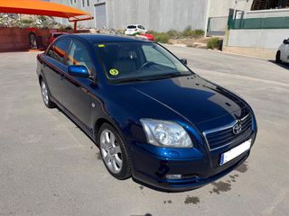 Toyota Avensis 2004