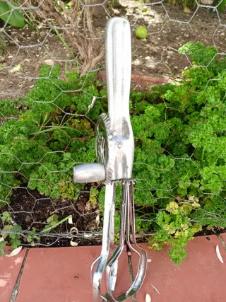 Batidora de varillas antigua,marca Bernar