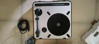 Giradischi USB Portatile ION. Vinile