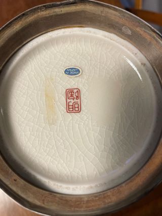 Jarrón de porcelana japonés con aves