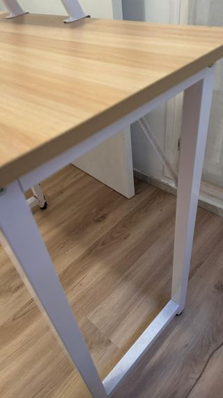 Mesa escritorio madera y metal