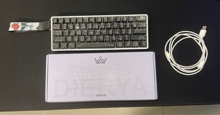 Tastiera meccanica custom spiderweb e con laccetto