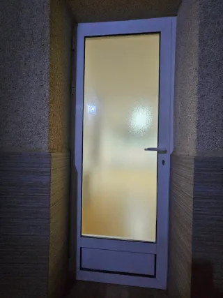 Puerta balconera de aluminio