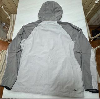 Chaqueta Nike Tech Fleece Tejido Woven Gris/Blanco