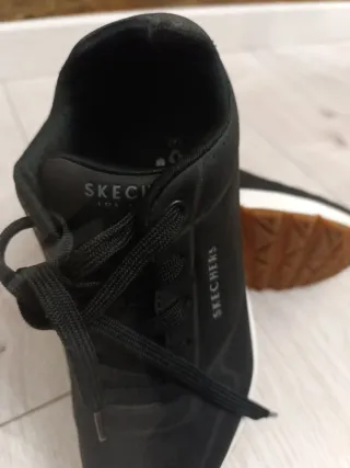 Deportivas Skechers Negras