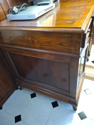 Mesa escritorio vintage madera maciza. NO ENVIO.