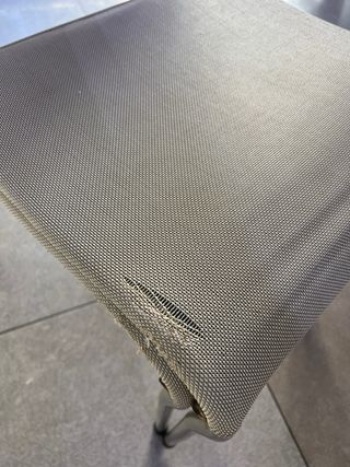 Mesa de cristal y metal