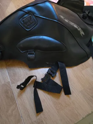 Funda depósito BMW R 1100 Negra