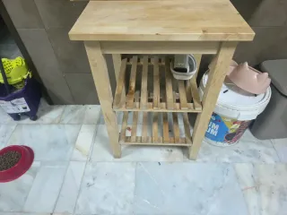 Mesita de cocina de madera