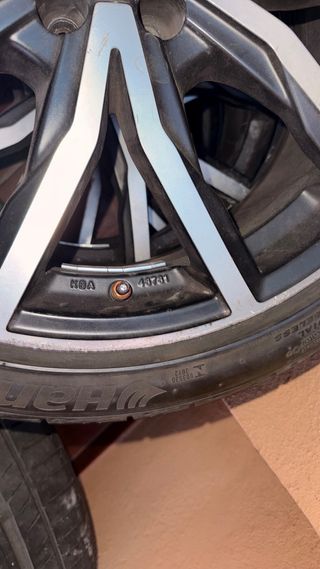 Llantas VW 18 con Neumáticos