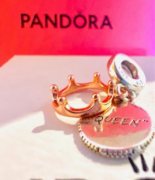 Pandora Charm Queen Baño Oro y Plata
