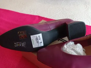 Zapatos LATOUCHE Morados, malva