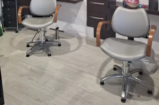 2 Sillones de peluquería giratorios