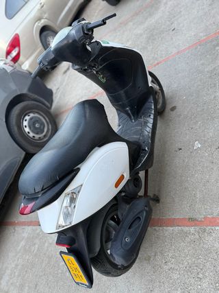 Piaggio Zip 50 4T Blanca