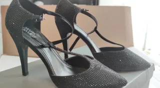 Zapatos de tacón Mark Davies negros con pedrería