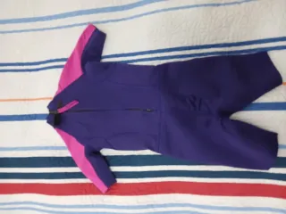 Traje de neopreno OLAIAN morado y rosa