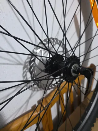 Rueda 27.5 disco cubierta CST T-REX