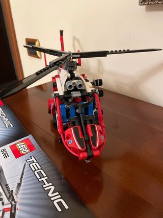 LEGO Technic 8068 - Elicottero di Salvataggio
