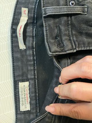 Levi's 711 Skinny Donna W25 L30 Grigio