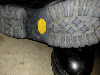 Botas militares negras suela VIBRAM