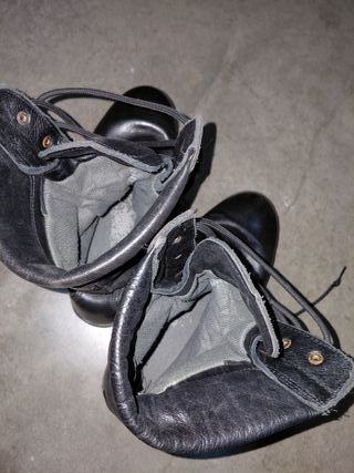 Botas militares negras suela VIBRAM