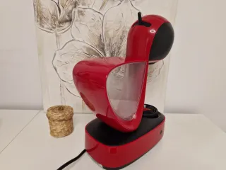 Cafetera Dolce Gusto Roja