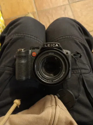 Cámara Leica V Lux 2 Negra