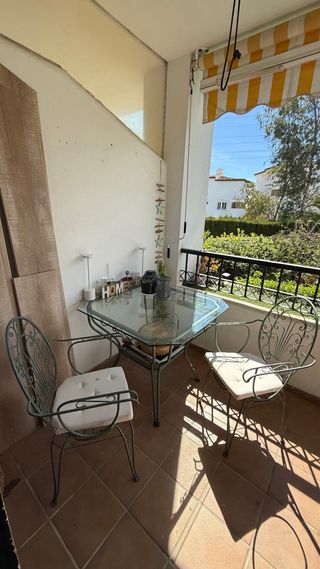 Mesa y 2 Sillas Hierro y Cristal