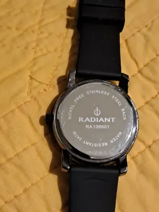 Reloj Radiant Negro Resistente al agua