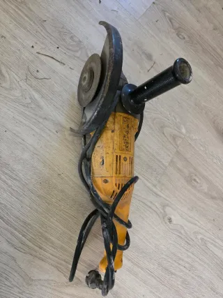 Pulidora Radial Hilti