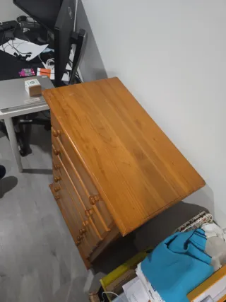 Cómoda de pino con 6 cajones