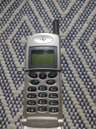Samsung SGH-600 Silver