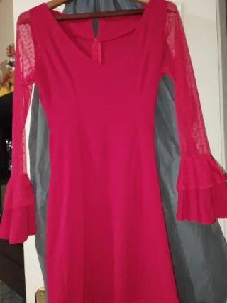 Traje de flamenca rojo con volantes