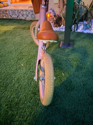 Bicicleta sin pedales rosa niña