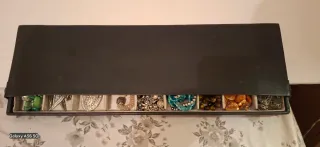 9 collane vintage usate.