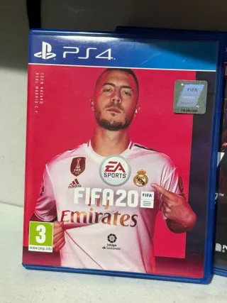 PS4 1TB + 2 JUEGOS GRATIS (URGE VENDER)