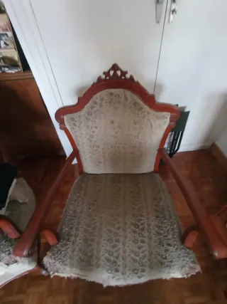 Armario de madera con puertas, cama matrimonio 135