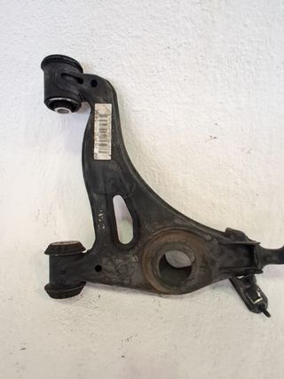 BRAZO SUSPENSION INFERIOR DELANTERO IZQUIERDO MERCEDES-BENZ