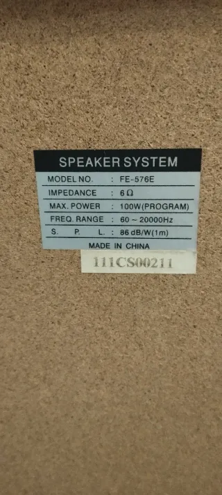 Pareja de altavoces.