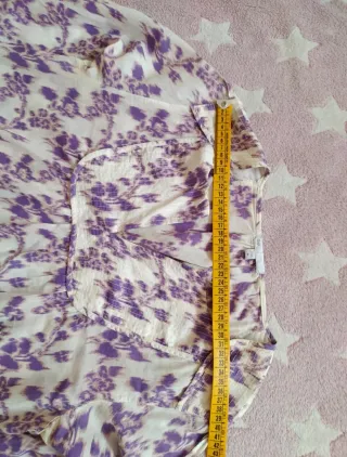 Blusa GAP floral lila morado Talla M