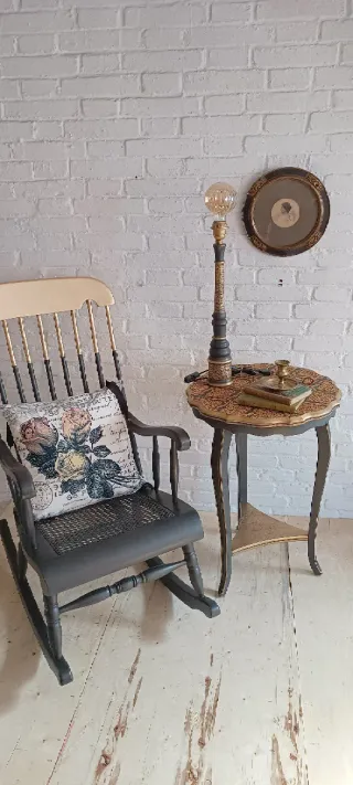 Mesita velador vintage restaurada