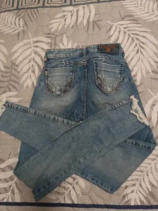 Pantalón vaquero Moicano desgastado